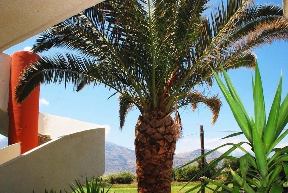 Ermioni Beach Paralia Kourna Exterior photo